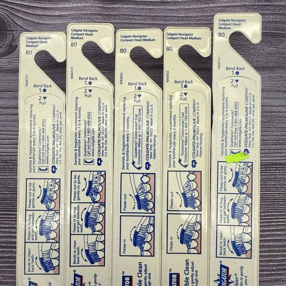 5 LOT VTG Colgate Navigator Cleaning Tip Flexible MEDIUM Toothbrush MEDIUM 80